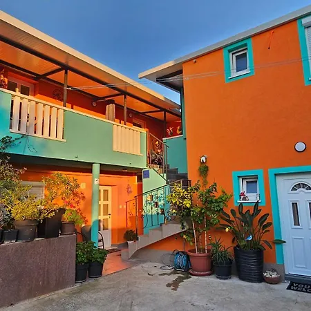 Apartment Mexicana Yellow Zadar