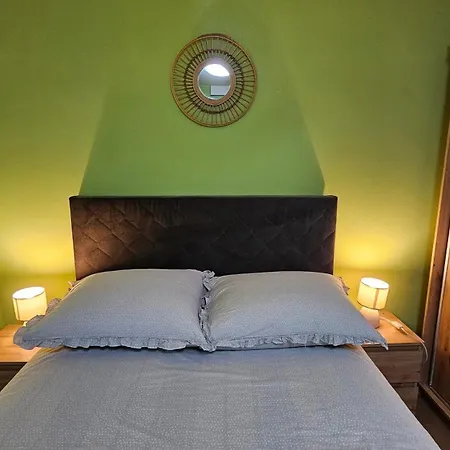 Mexicana Yellow Apartment